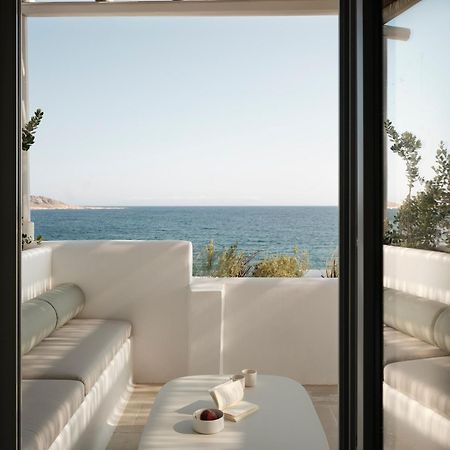 Akria Seaside Suites Náusza Kültér fotó