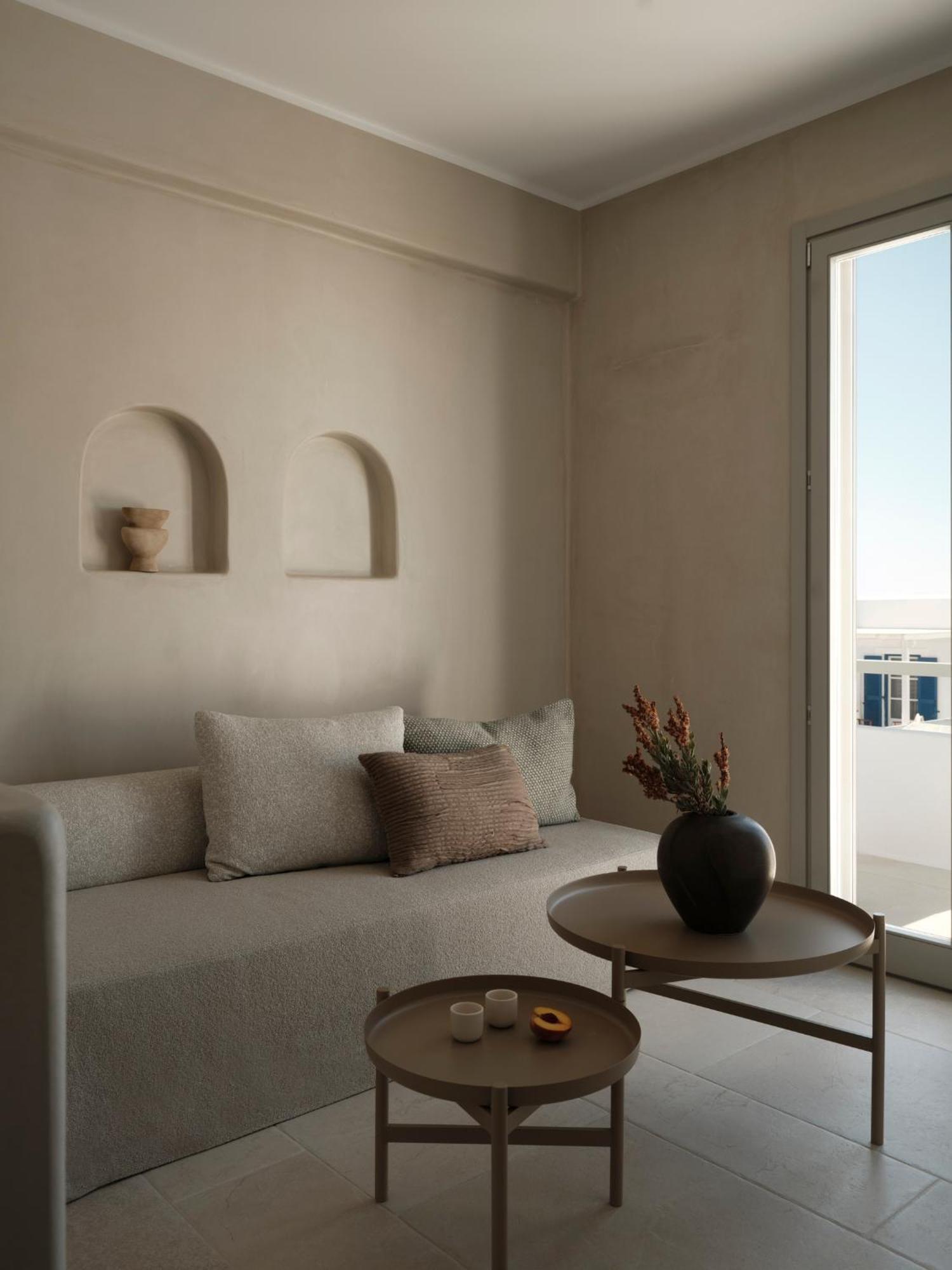 Akria Seaside Suites Náusza Kültér fotó