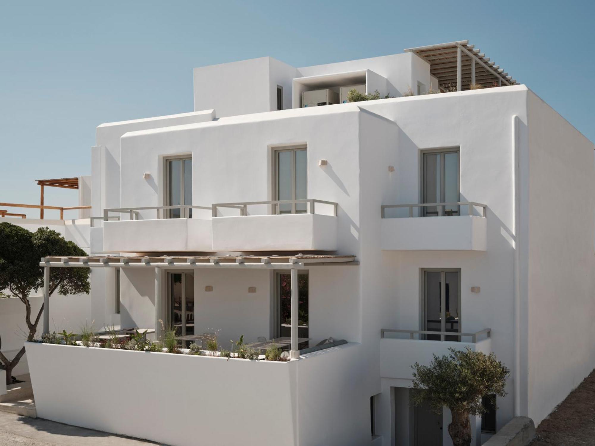 Akria Seaside Suites Náusza Kültér fotó