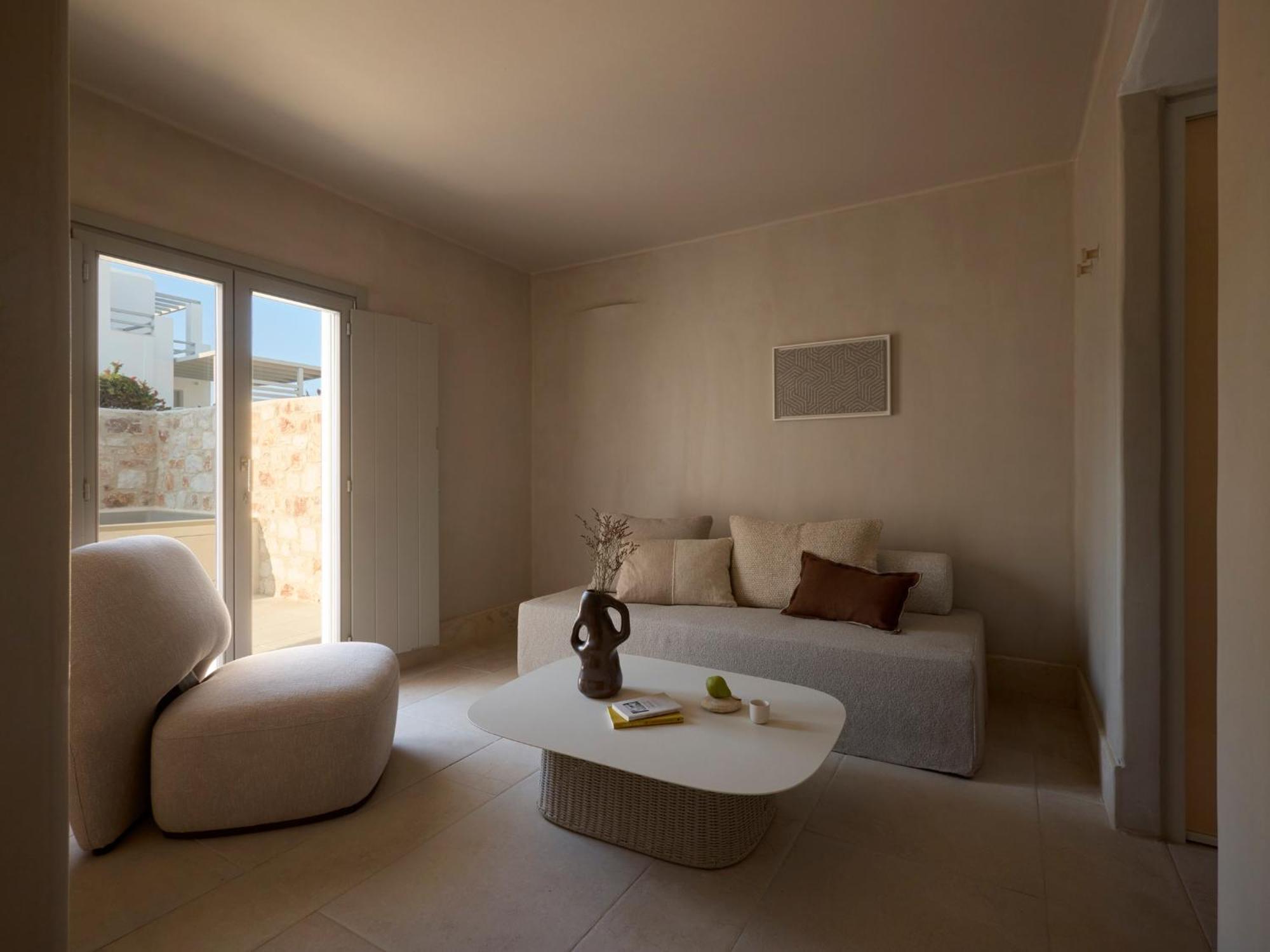 Akria Seaside Suites Náusza Kültér fotó