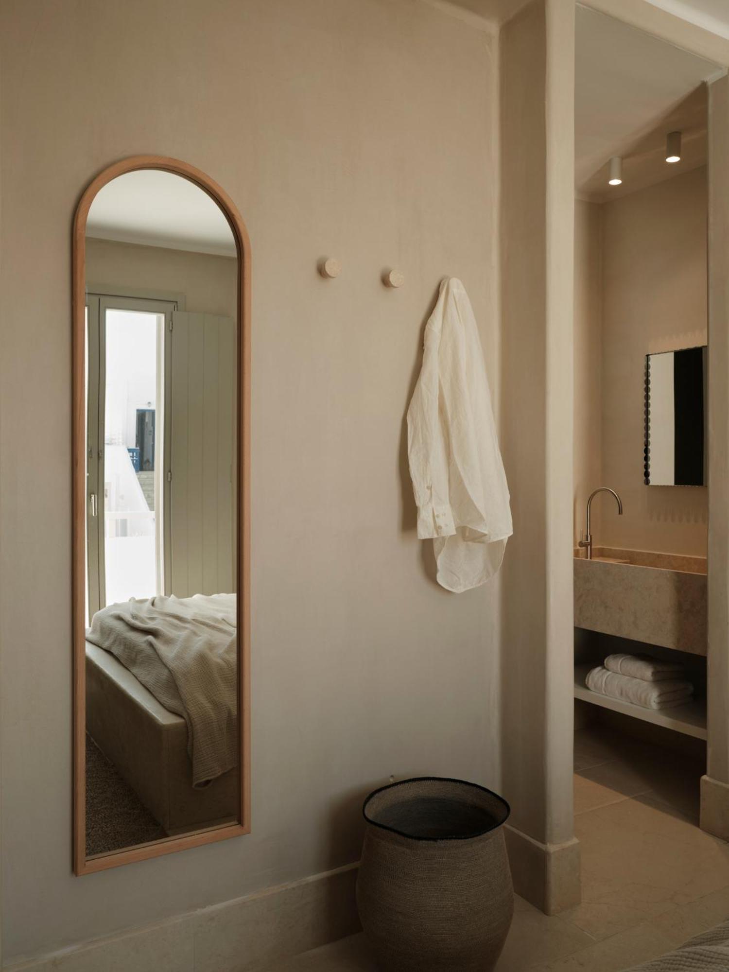 Akria Seaside Suites Náusza Kültér fotó